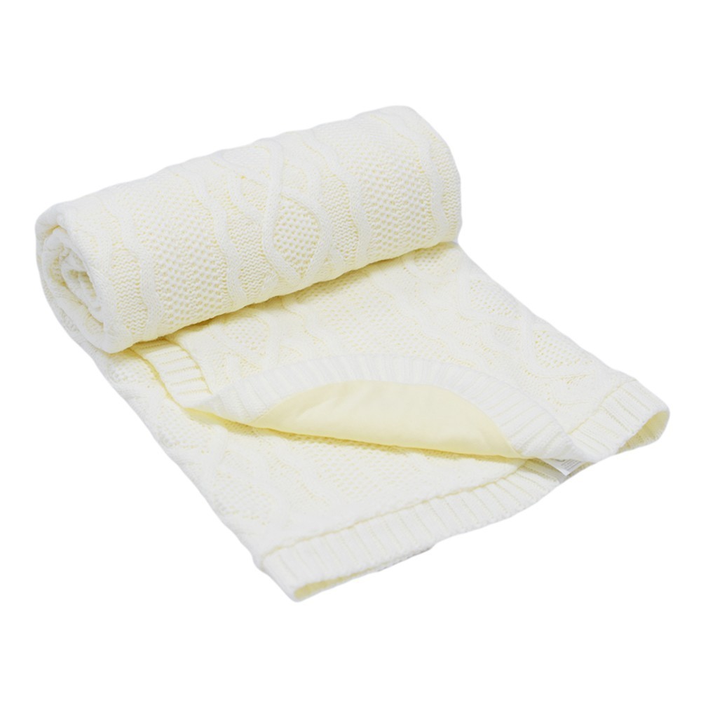 Бебешко одеяло плетено - ромбоиди бяло